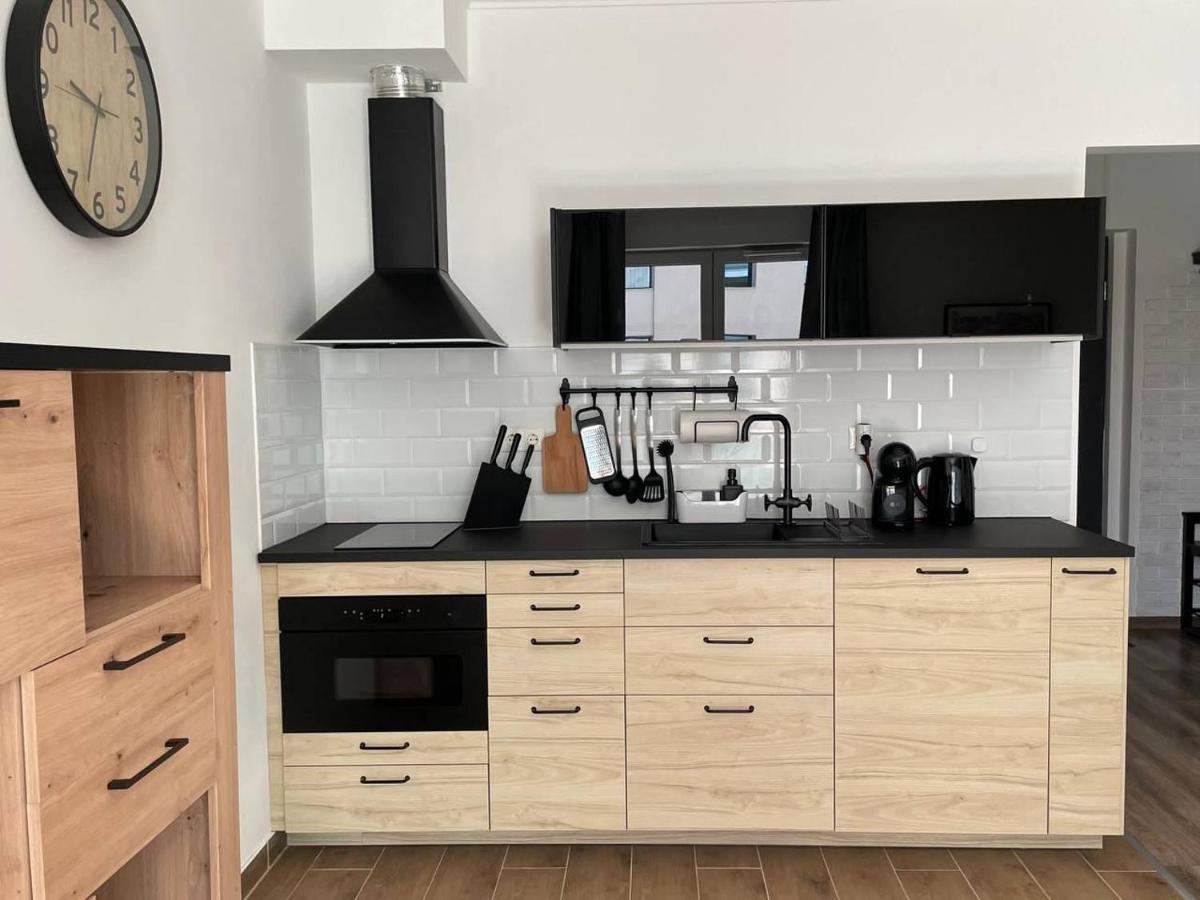 Lovely 1-bedroom At Heart Of *